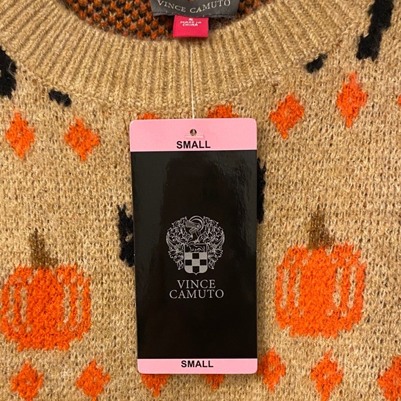 Vince Camuto Tan Crewneck Sweater with Black Cats & Orange Pumpkins - Picture 4 of 8
